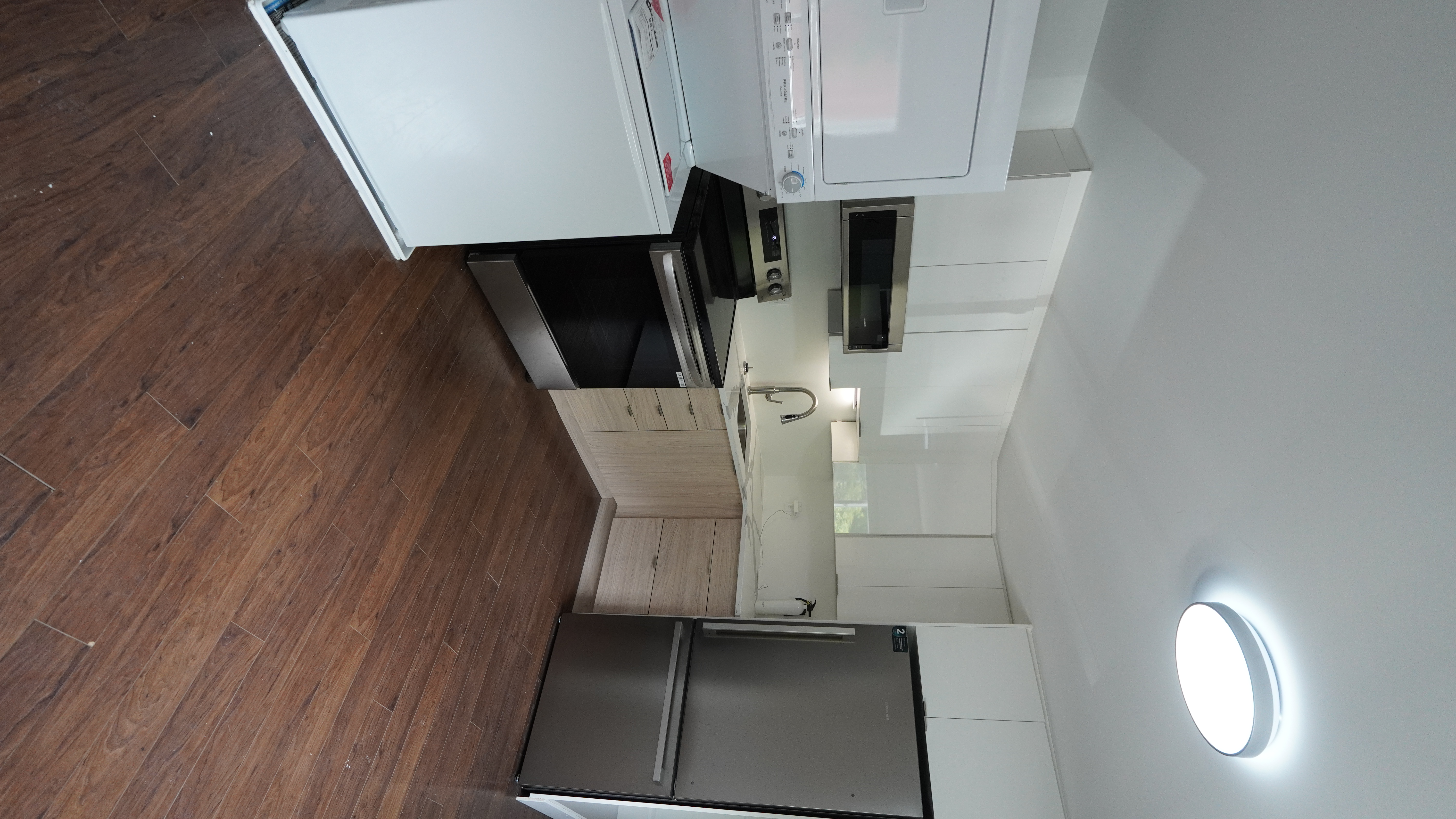 Kitchen and laundry in Apartment 3