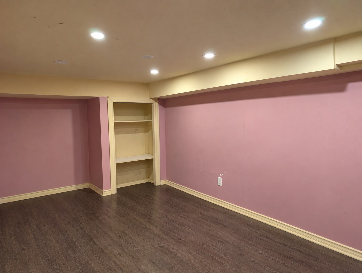3777 Keenan Crescent · B4