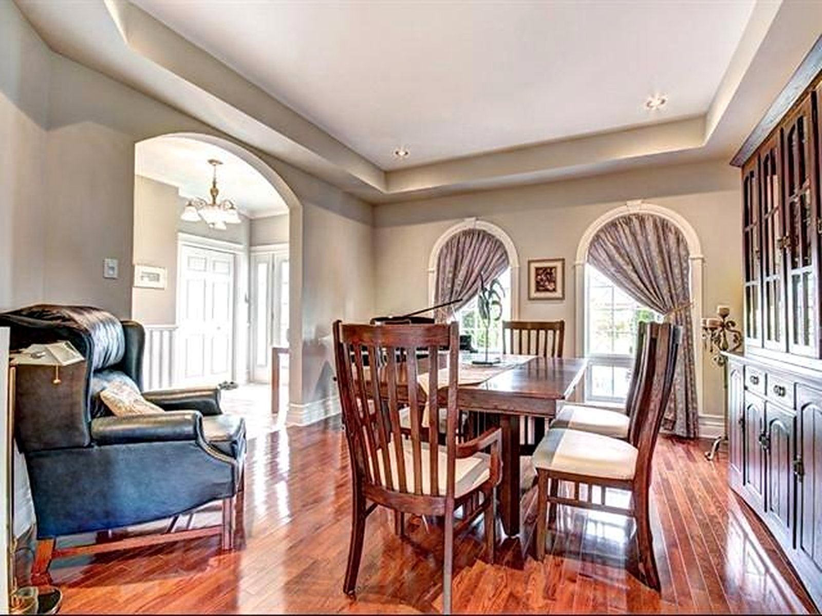 Formal dining room — 62 rue du Riesling